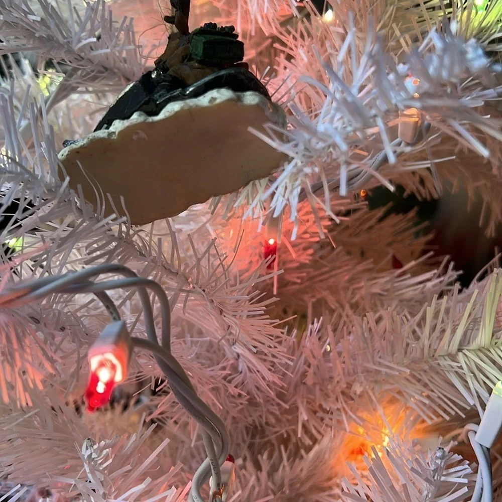 ❤️ Vintage Reindeer Snow Ski Christmas Ornament